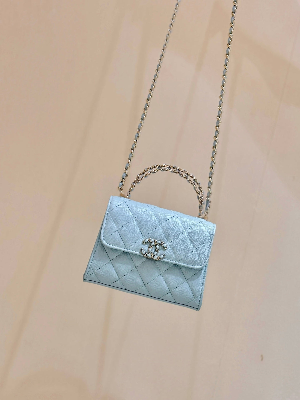 CC 25s Kelly Handle Bag Light Blue Caviar Leather