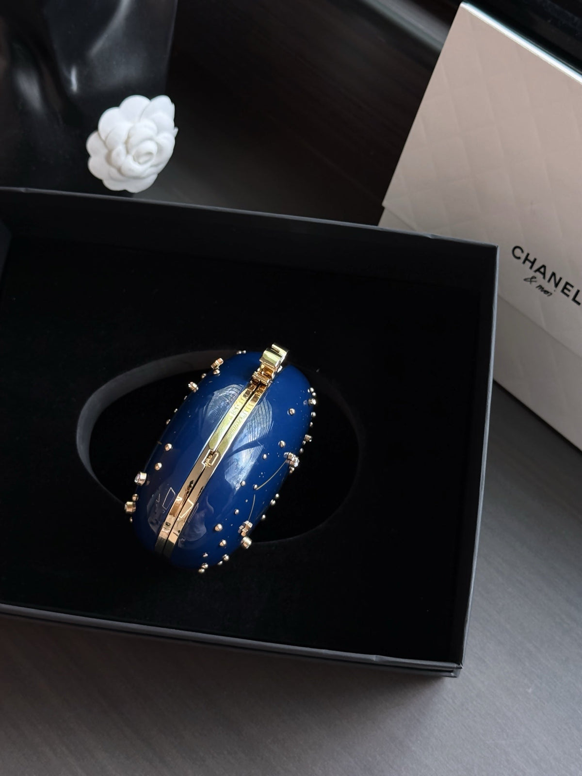CC 26S Constellation Minaudière 14cm Dark Blue Acrylic & Gold-Tone Metal
