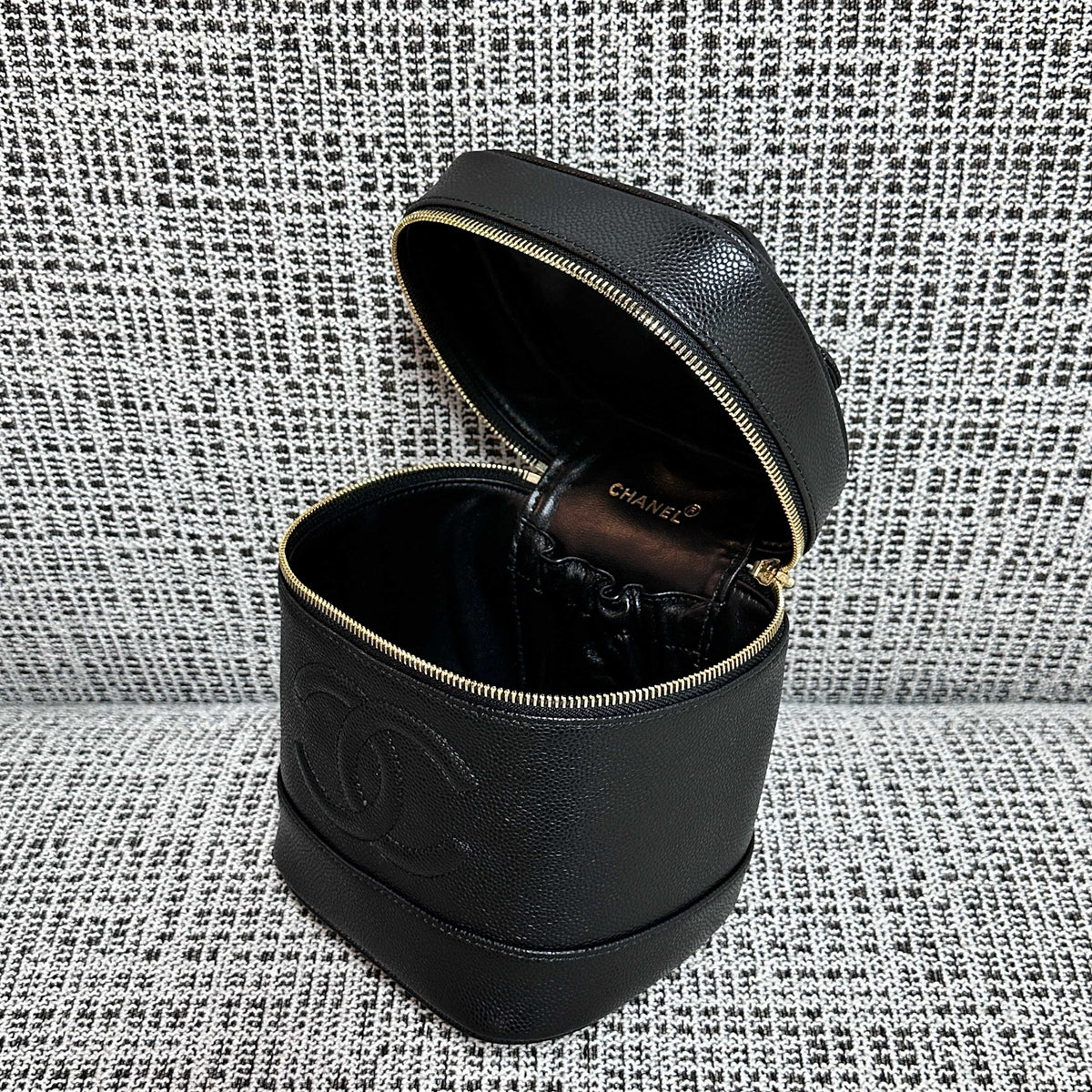 CC Vintage Vanity Bag 17.5cm Black Caviar Leather