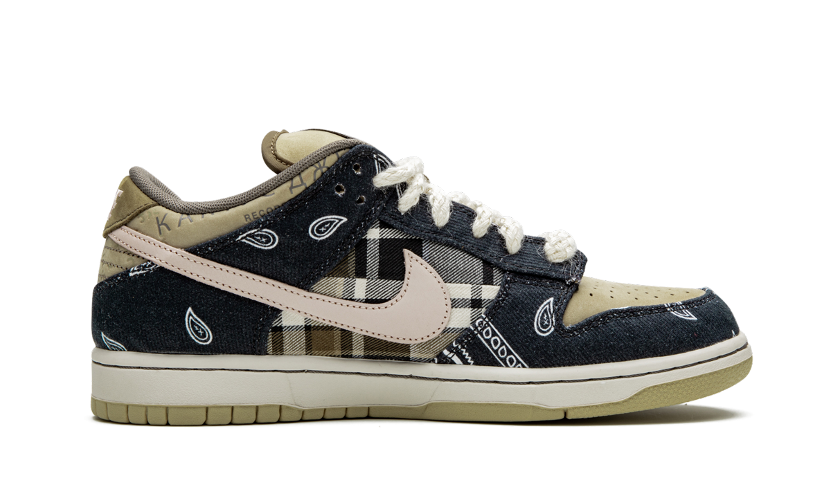 SB Dunk Low "Travis Scott" CT5053 001