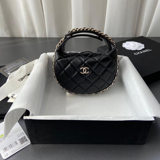 CC Pouch Bag 16cm Black Lambskin GHW 229973