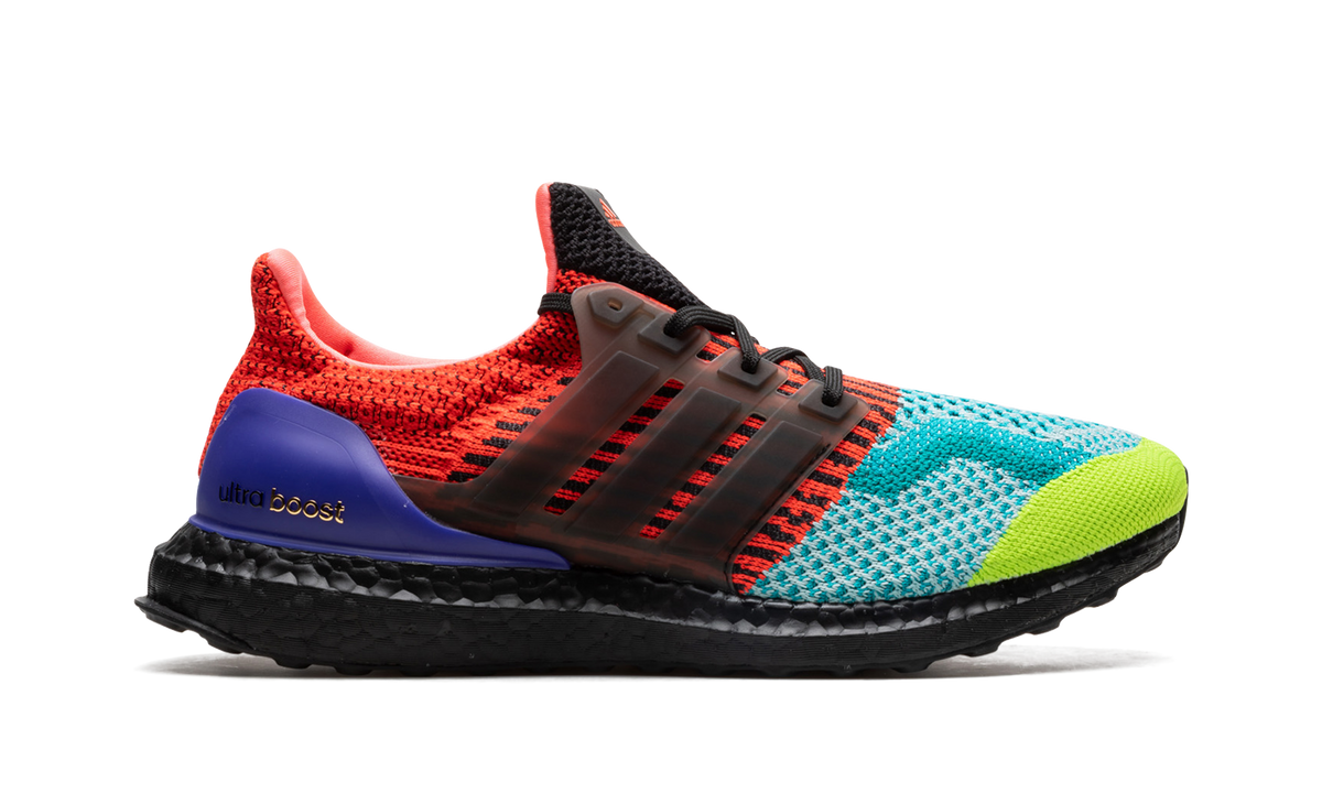Ultraboost DNA "What The" EG5923