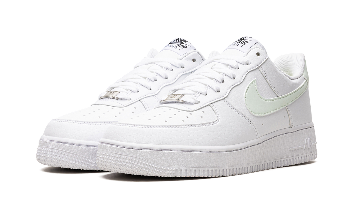 AIR FORCE 1 '07 NEXT NATURE WMNS "Barely Green" DN1430 103