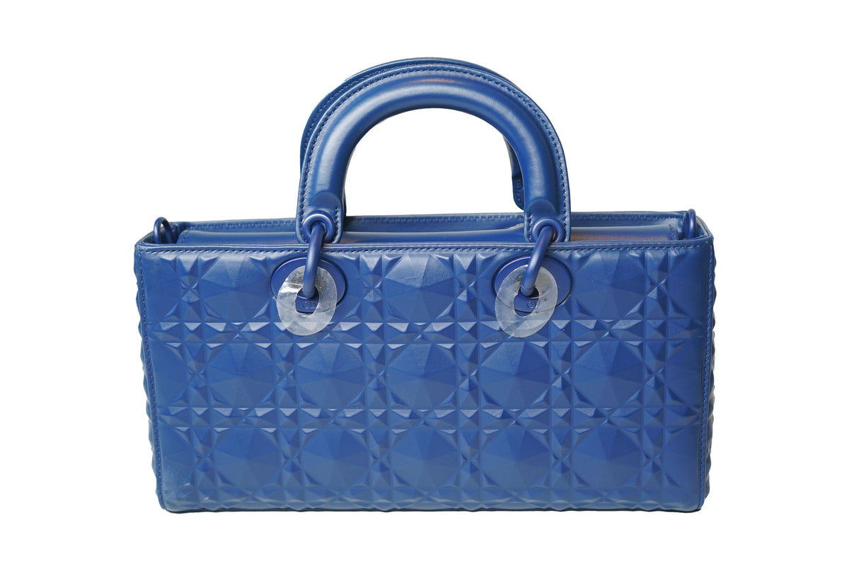 Dior - Medium Diamond Cannage Lady D-Joy