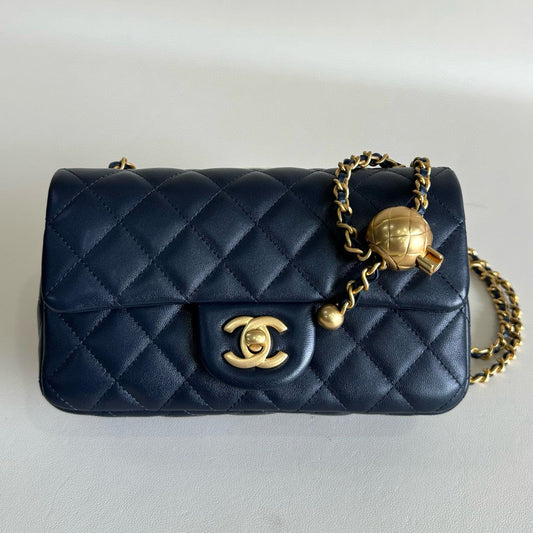 CC 20 Flap Bag 20cm Dark Blue Lambskin