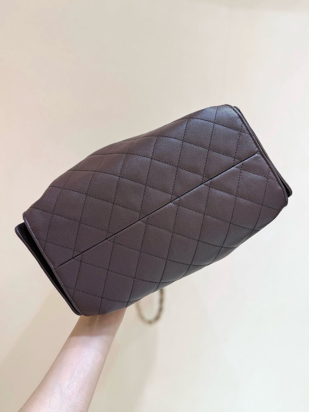CC 25FW Hobo Bag 26cm Dark Brown Caviar