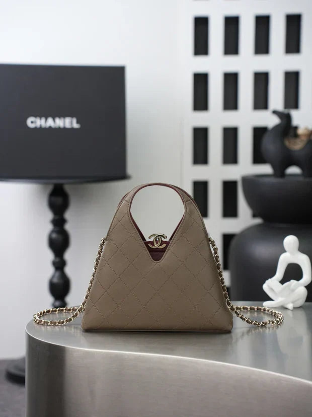 Chanel 2026 Shopping Bag 23cm Calfskin And Gold-tone