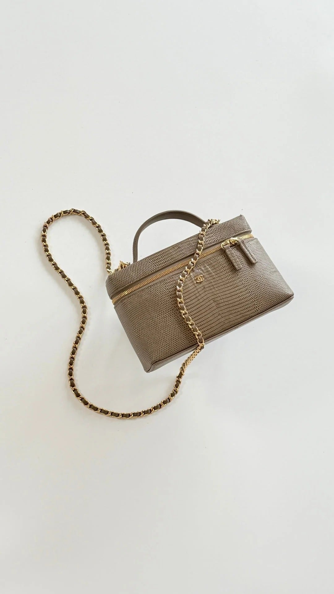 Chanel 2026 Top Handle Vanity Bag 19cm Olive Lizard Embossed Leather