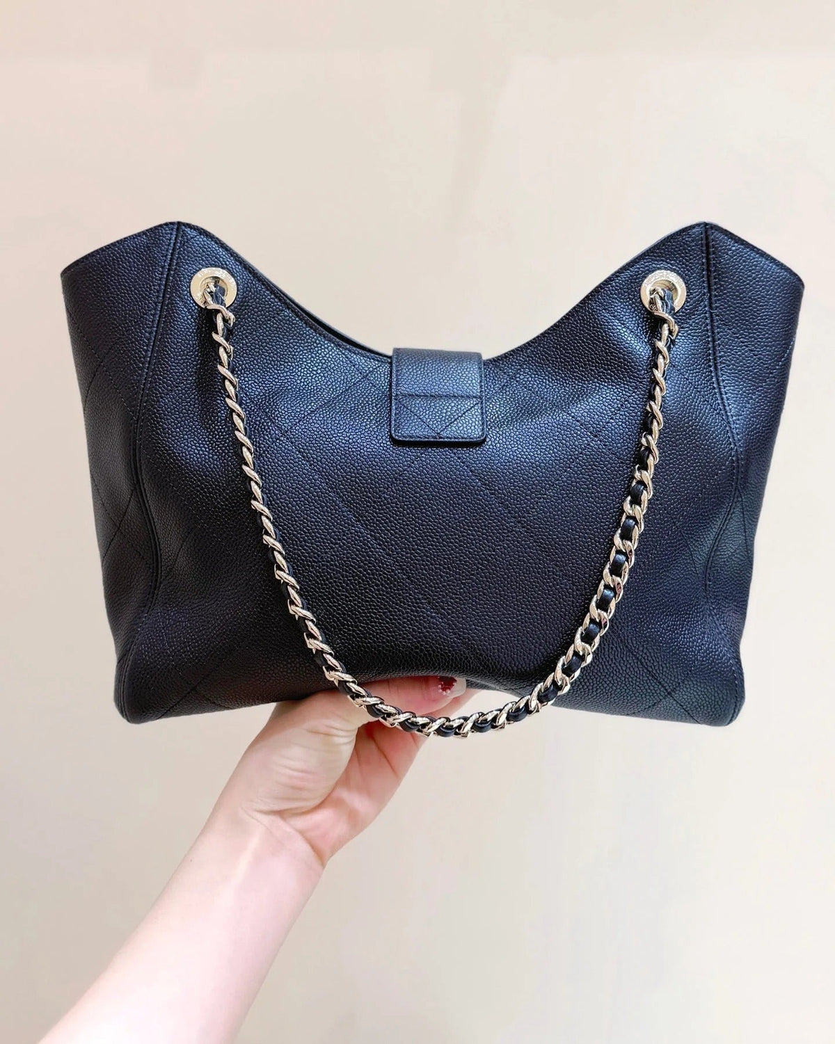 Chanel 2026 Hobo Tote Bag 40cm Black Caviar Calfskin