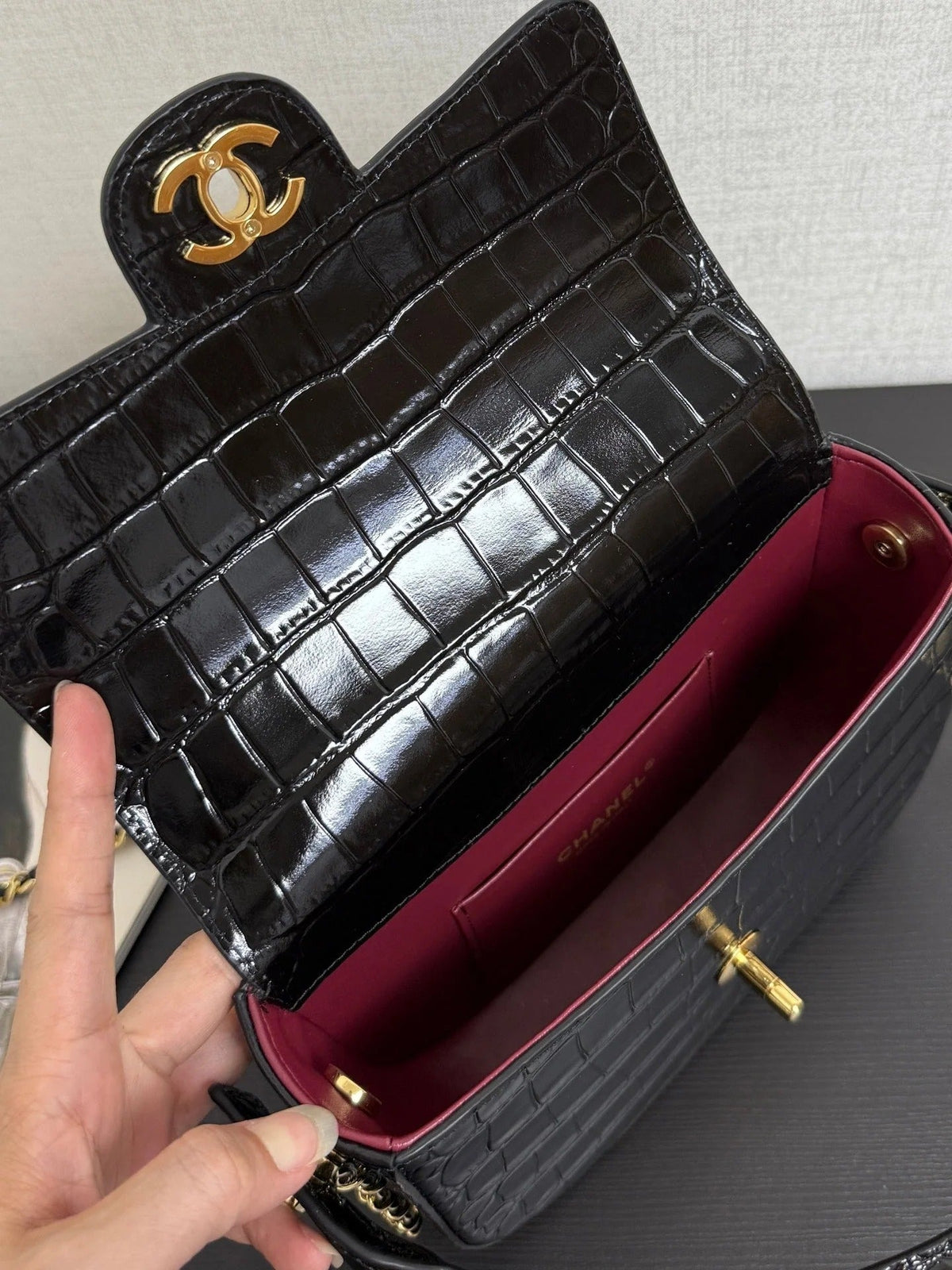 Chanel 2026 Crocodile Embossed Flap Bag 19.5cm Calfskin