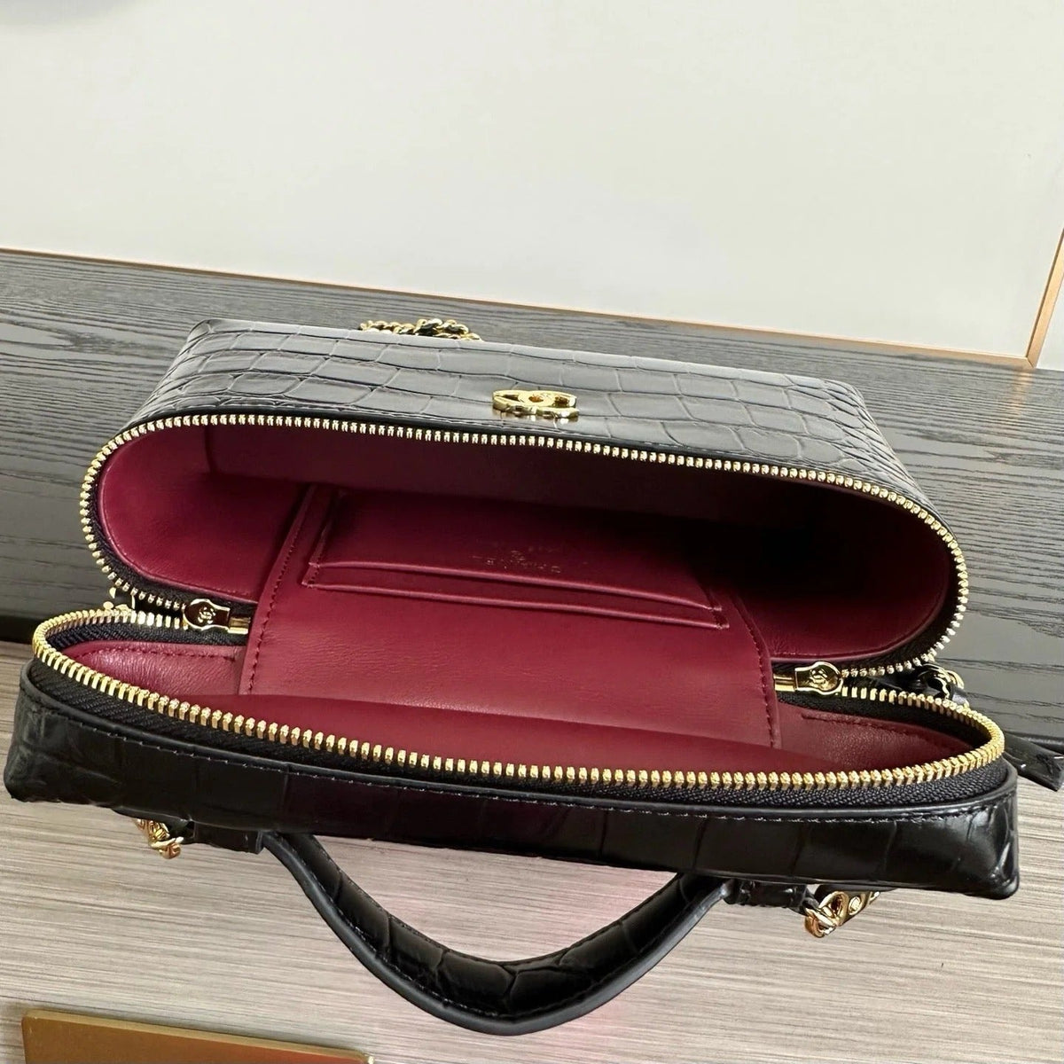 Chanel 2026 Crocodile Embossed Vanity Bag 19.5cm Leather