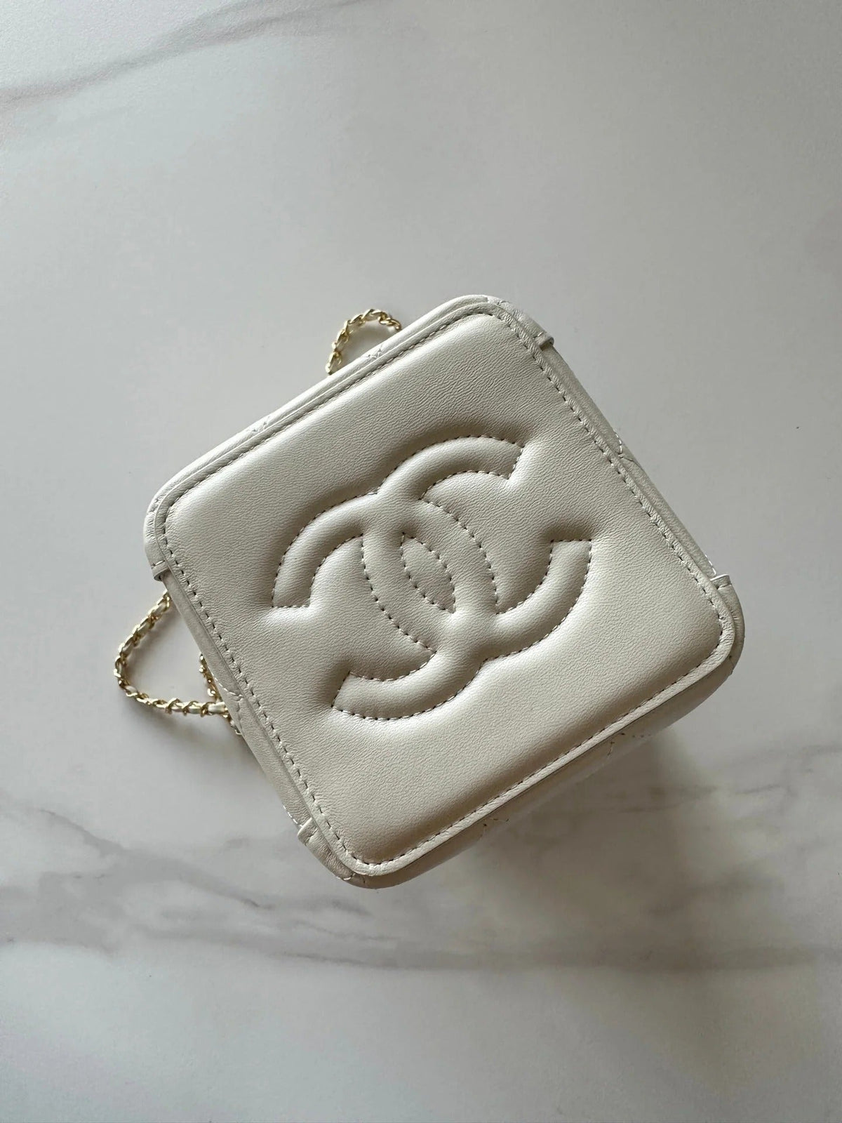 Chanel 2026 Bucket Bag 18cm Lambskin Suede Denim