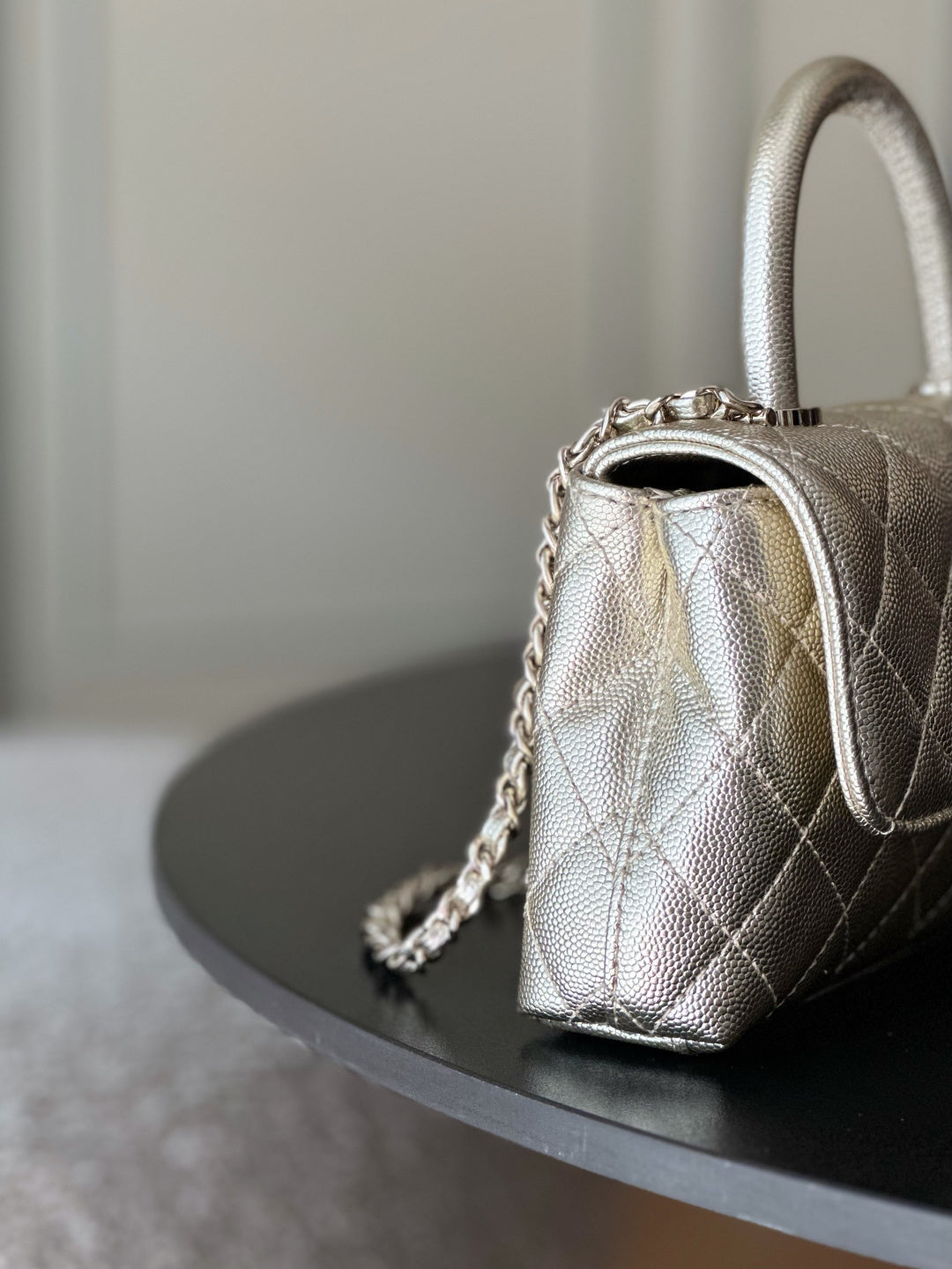 CC 26s Mini Flap Bag 14.5cm with Top Handle Sliver Caviar Leather