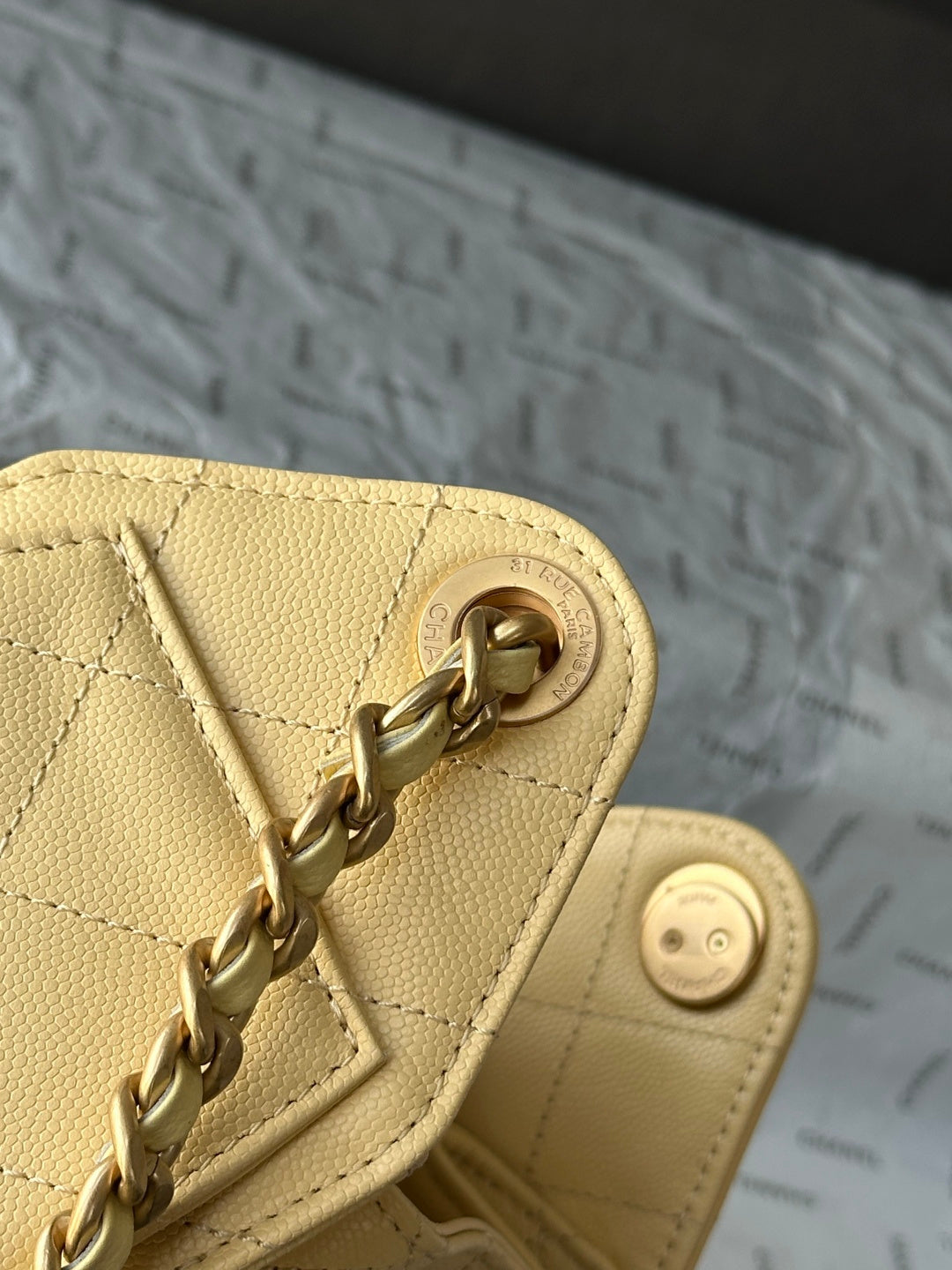 CC 26c Hobo Bag 22cm Lemon Yellow Caviar Leather