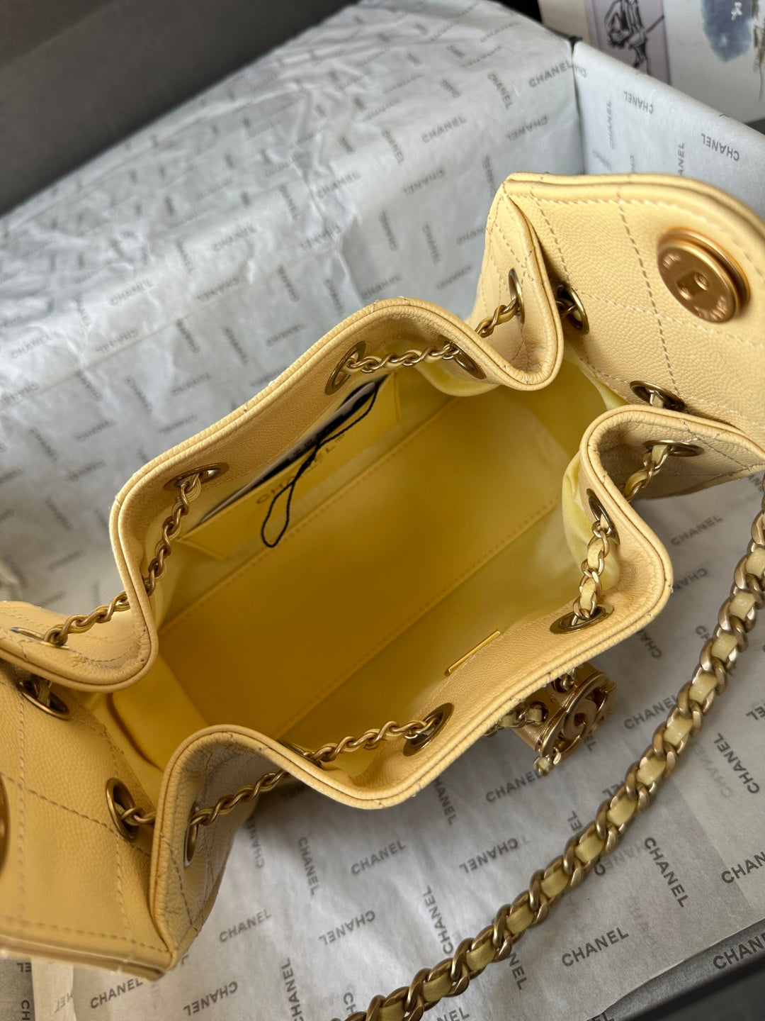 CC 26c Hobo Bag 22cm Lemon Yellow Caviar Leather