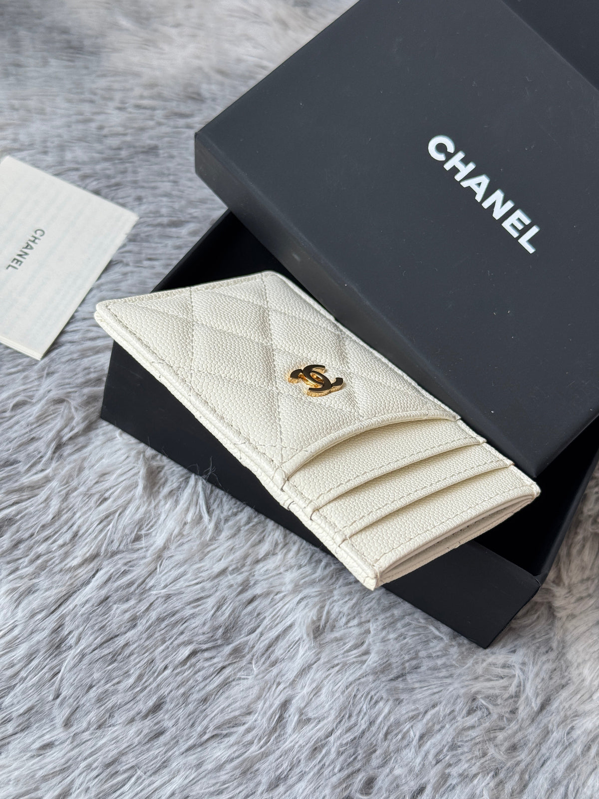 CC Carld Holder White Grain Calfskin 242688
