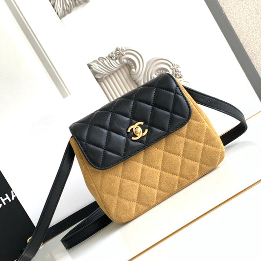 CC 25A Shoulder Bag 18.5cm Brown Black Suede