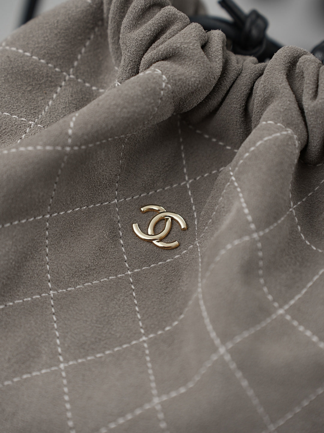 Chanel 2026 Lucky Bag 22cm Taupe Suede
