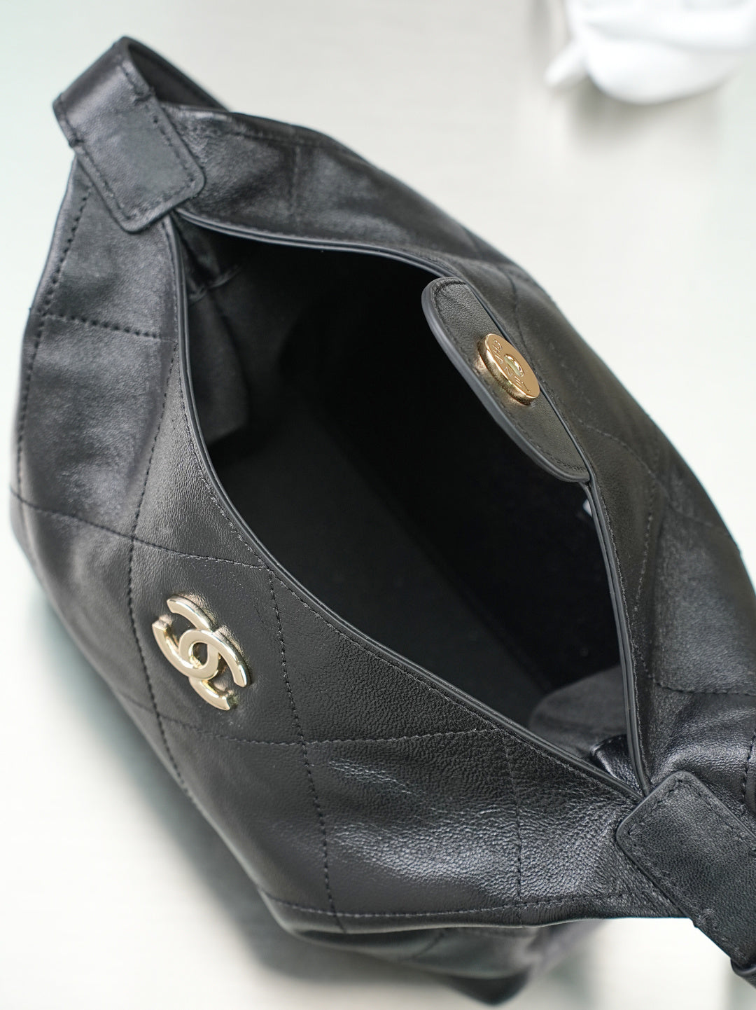 CC 26s Maxi Small Hobo Bag Black Shiny Lambskin GHW