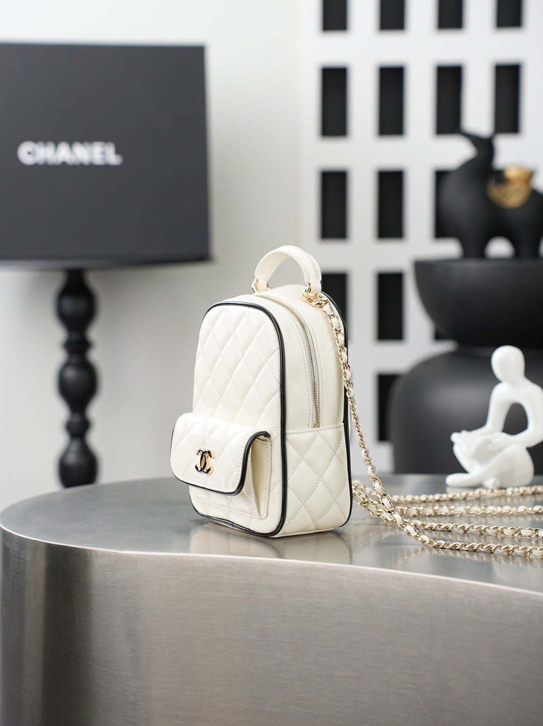 CC 𝑨𝑷𝟑𝟕𝟓𝟑 Mini Backpack White Lambskin