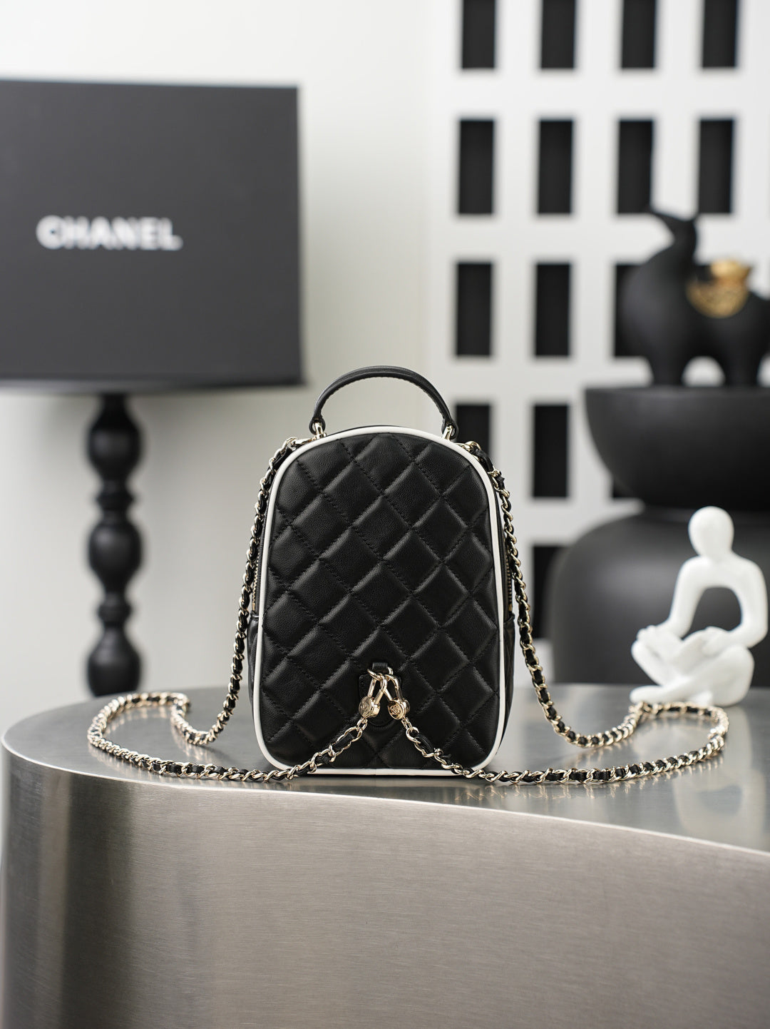 CC 𝑨𝑷𝟑𝟕𝟓𝟑 Mini Backpack Black Lambskin