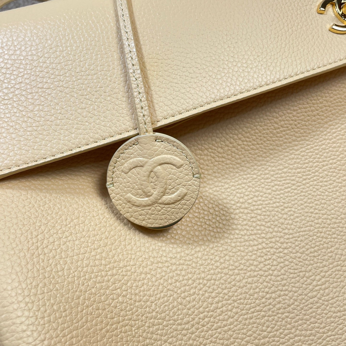 CC 26s Large Tote Bag Beige Grained Calfskin