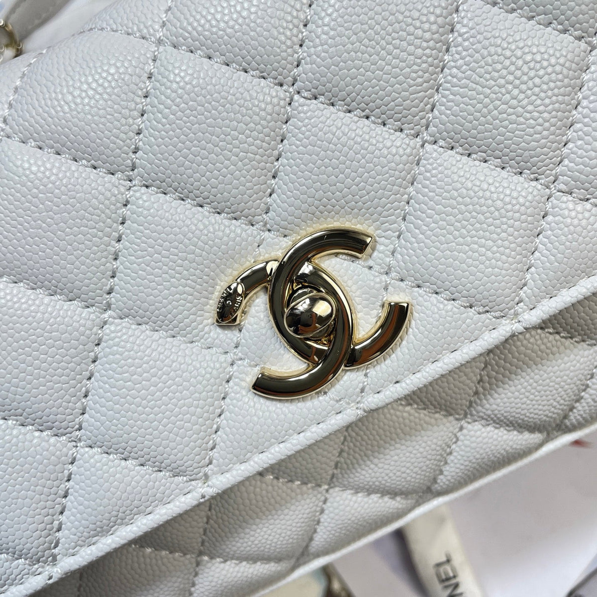 CC Maxi Flap Bag with Top Handle 31.5cm White Quited Caviar Leather