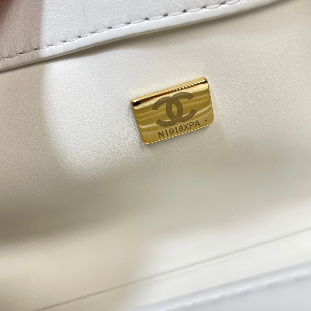 CC Maxi Flap Bag with Top Handle 31.5cm White Lambskin
