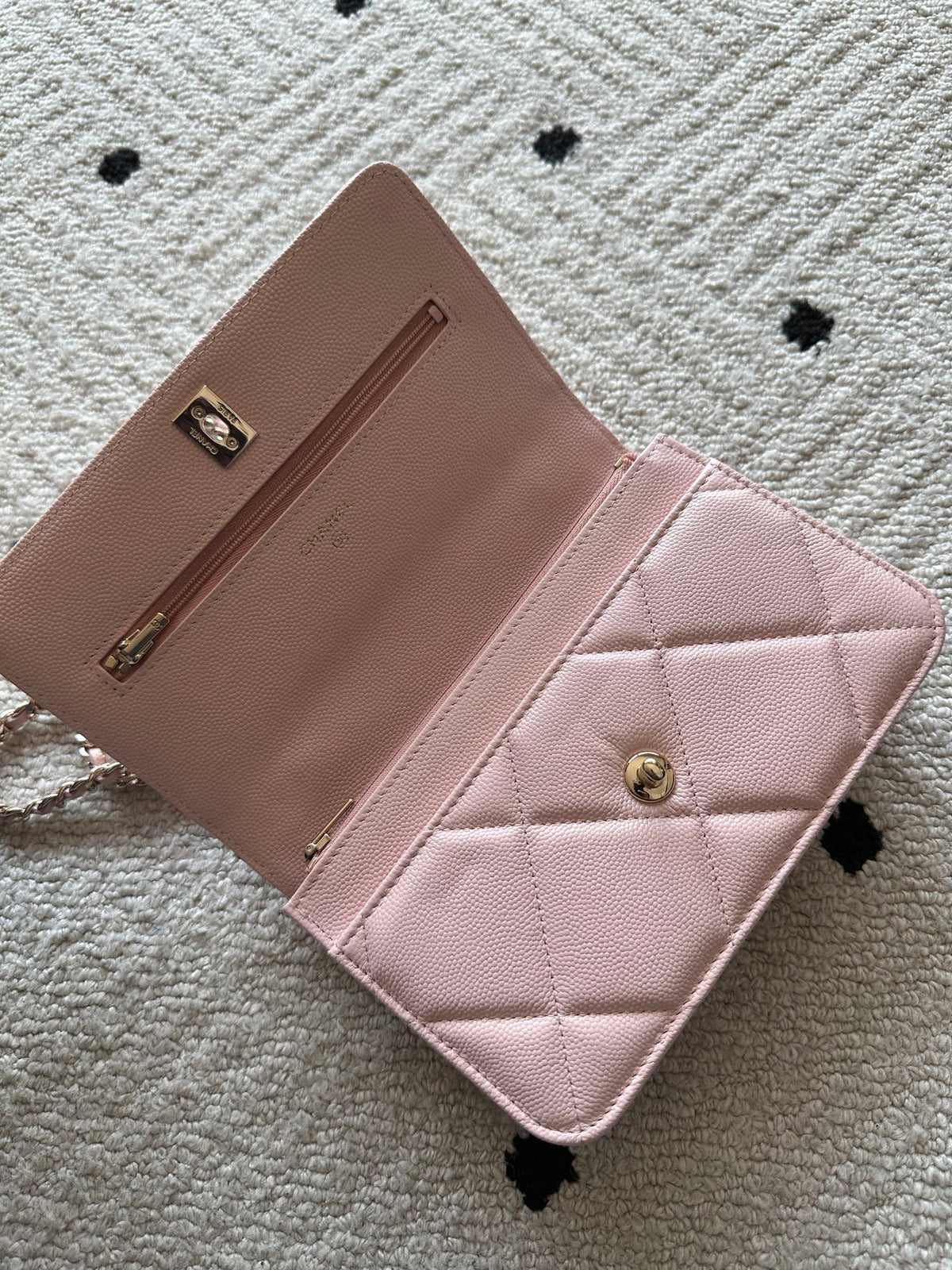 Chanel 2025 Trendy CC Wallet on Chain 19cm Bag Pink Caviar Leather 320290