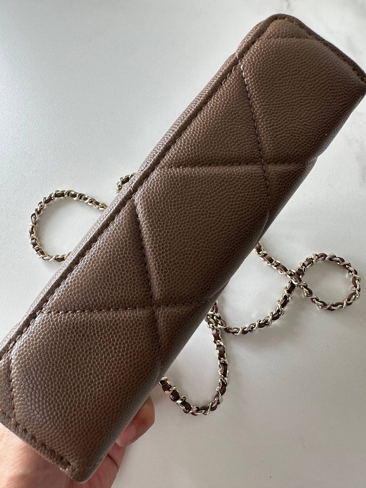 CC 25C Vanity Case Coffee Caviar Leather 289550