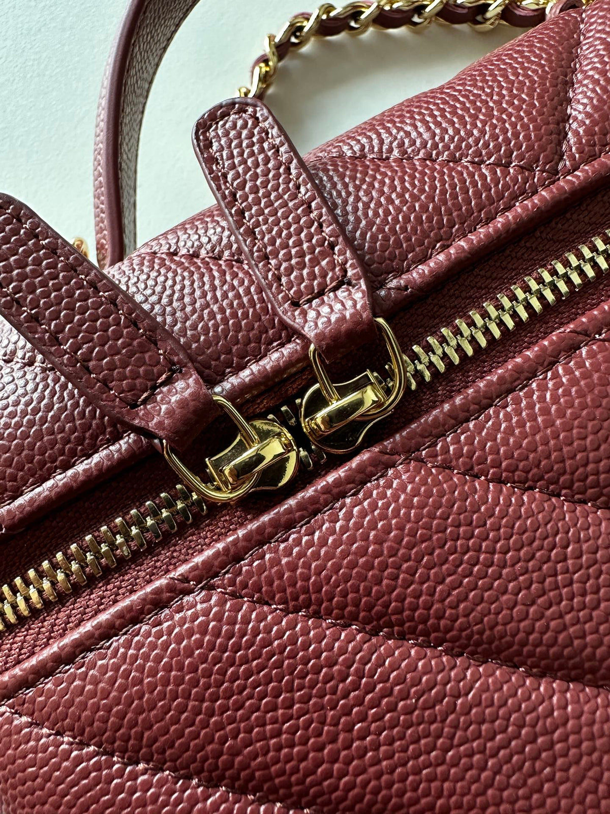CC 25C Vanity Case Burgundy Caviar Leather 289553