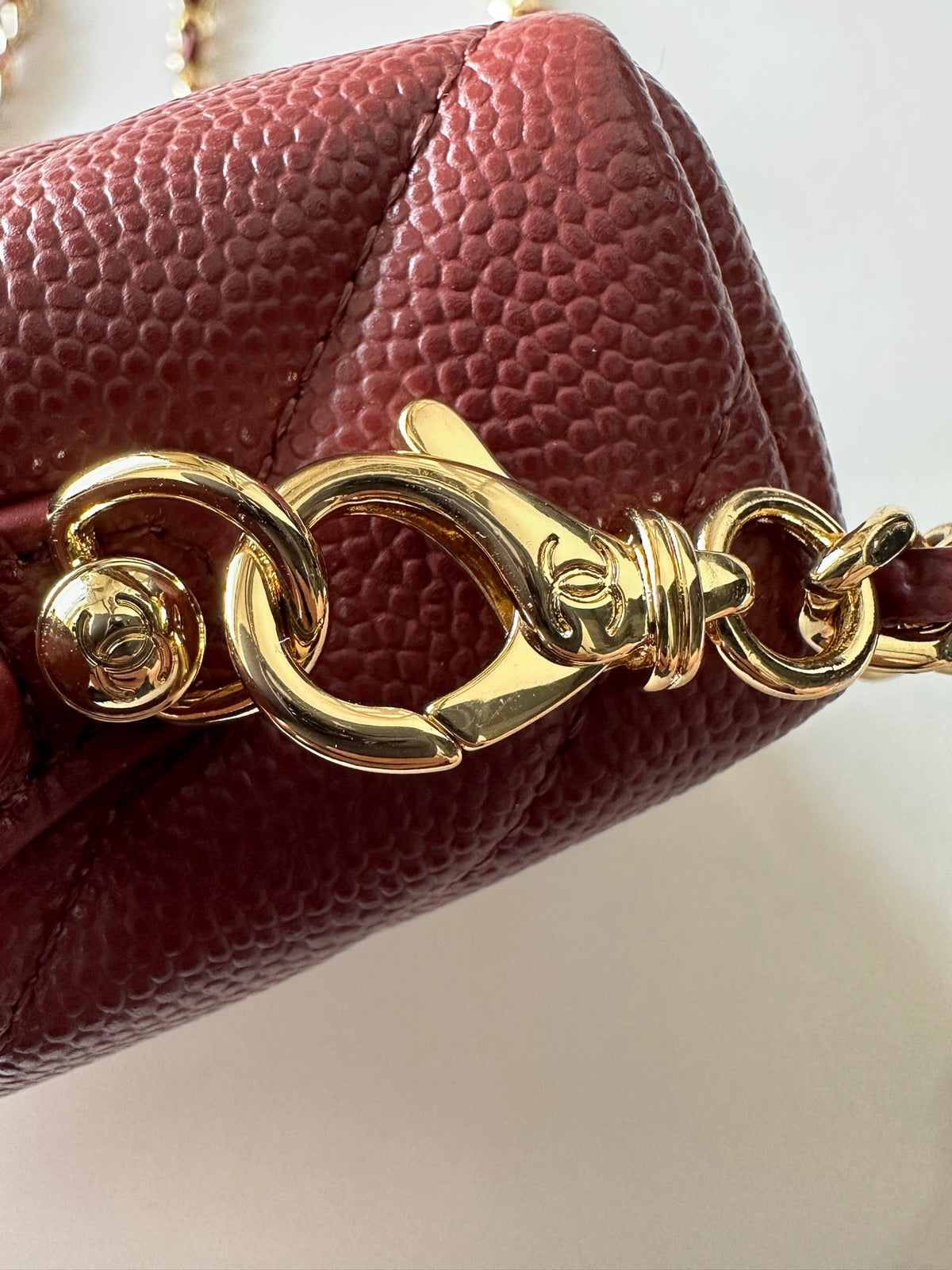 CC 25C Vanity Case Burgundy Caviar Leather 289553