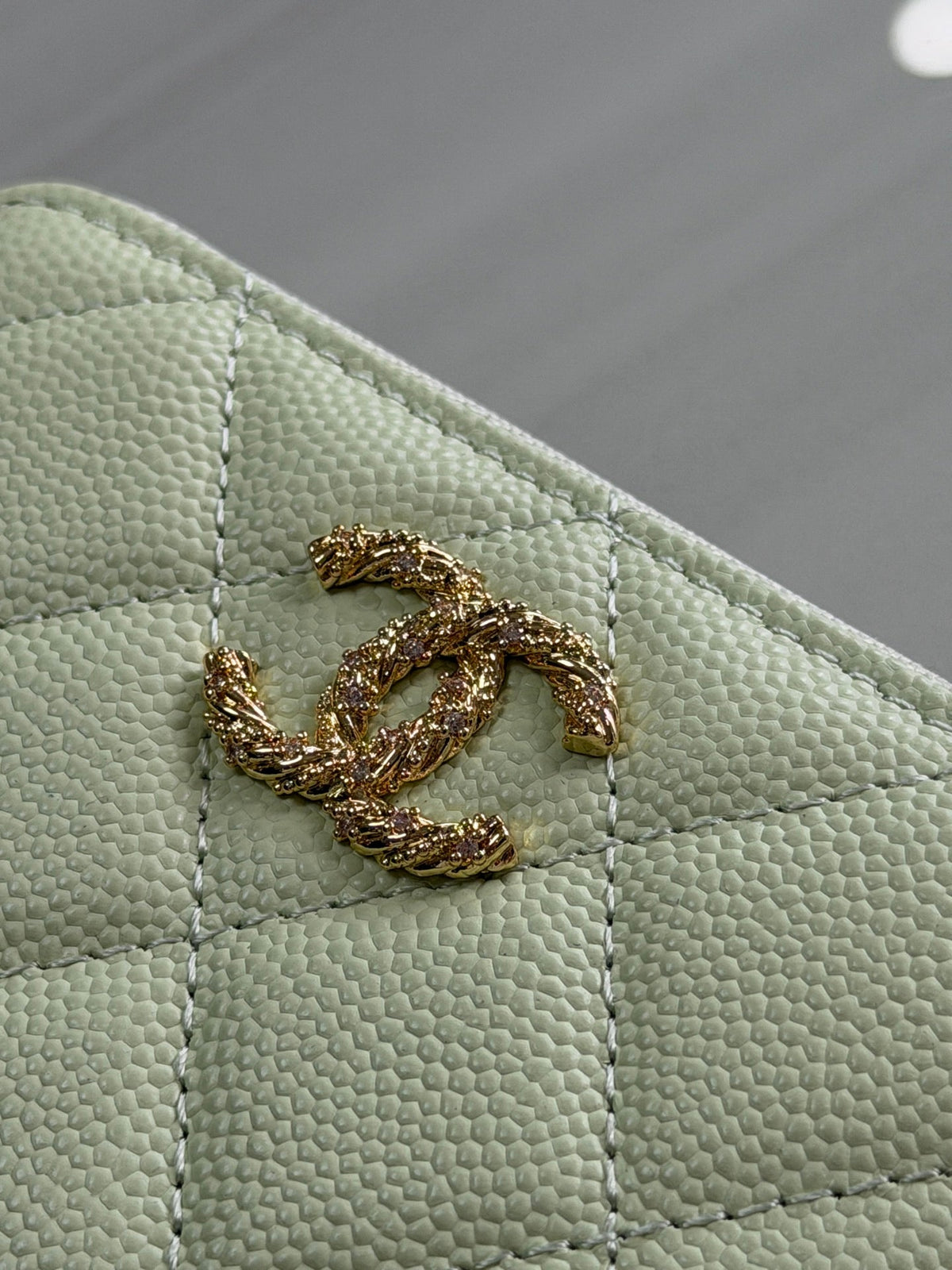 CC 26P Zipper Card Holder Light Yellow Quited Caviar Leather