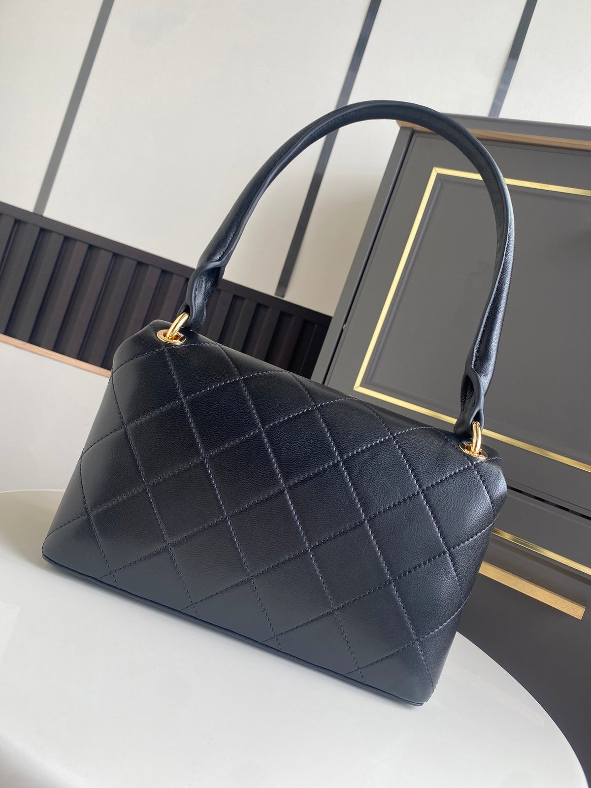 CC 26P AS6112 Flap Bag 25cm Black Quited Lambskin