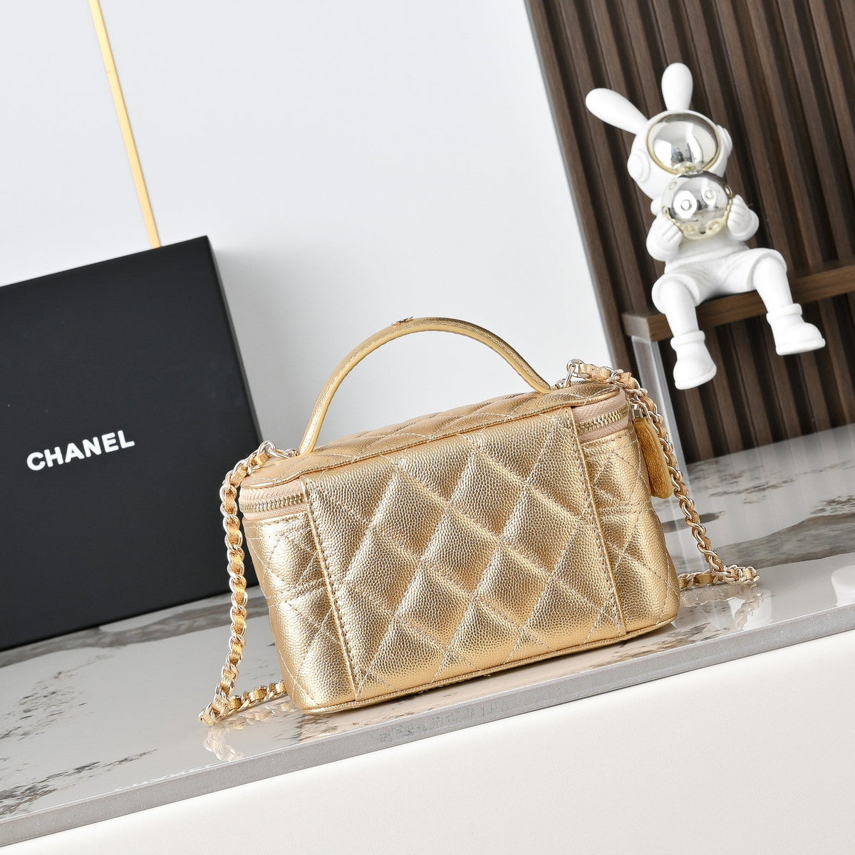 CC 25C Vanity Case Metallic Gold Caviar Leather 286276