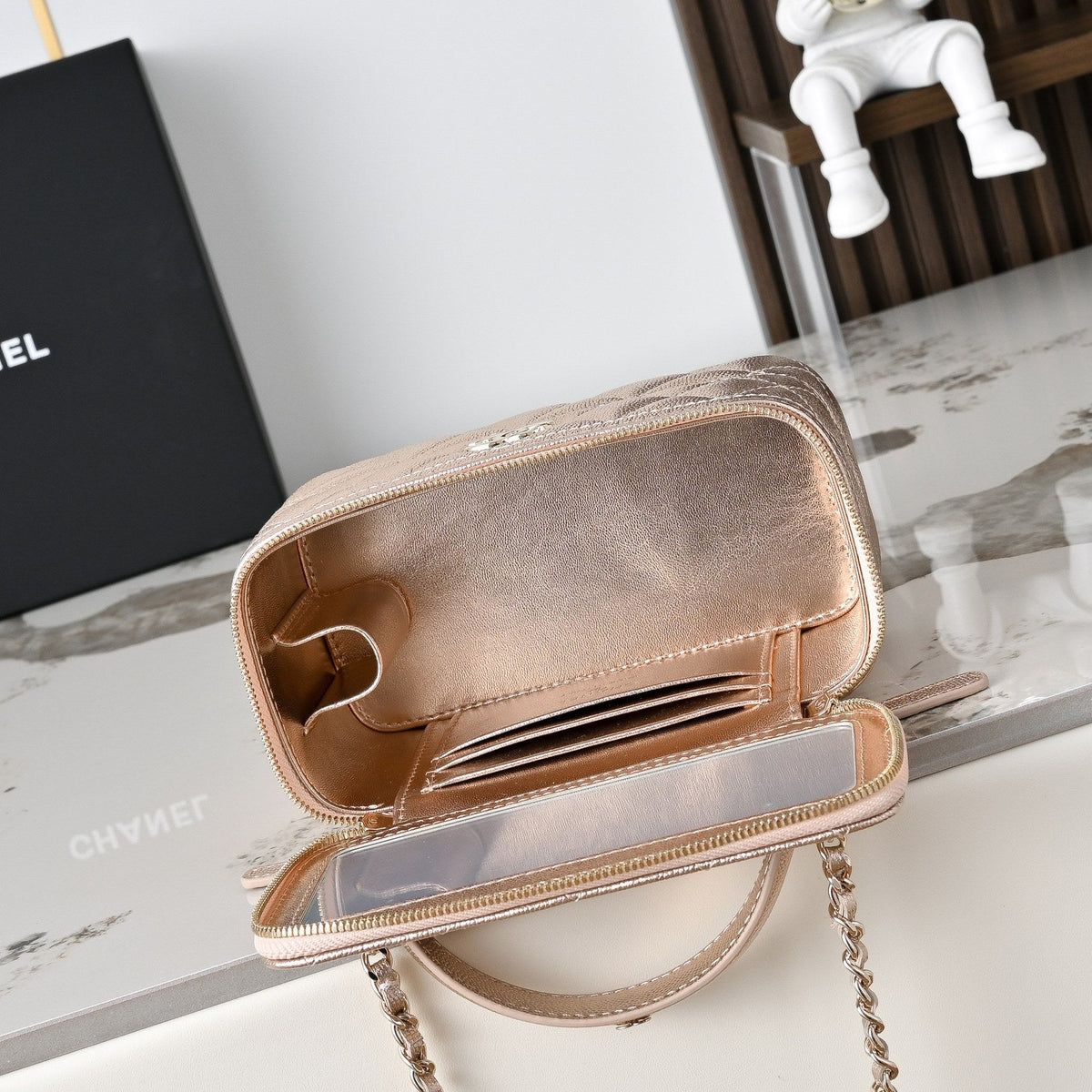 CC 25C Vanity Case Metallic Copper Caviar Leather 286277