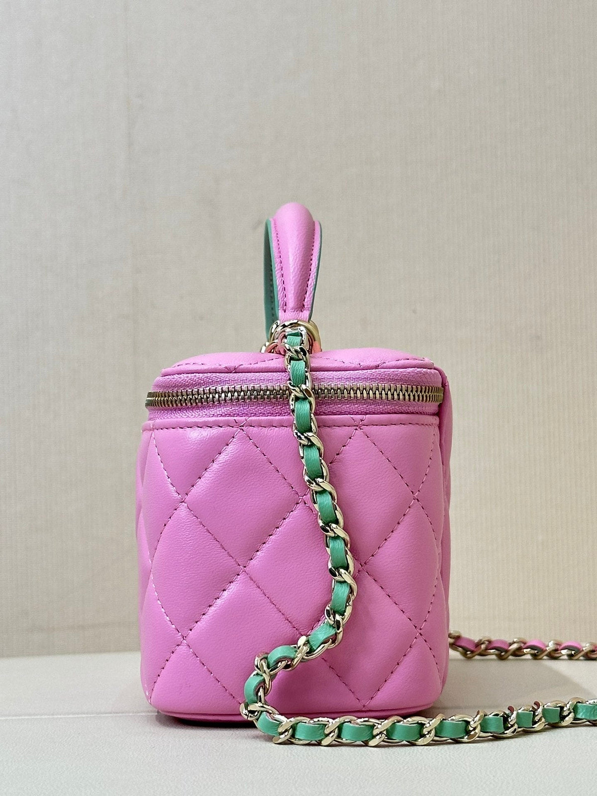 vanity shoulder bag top handle 17cm pink green lambskin