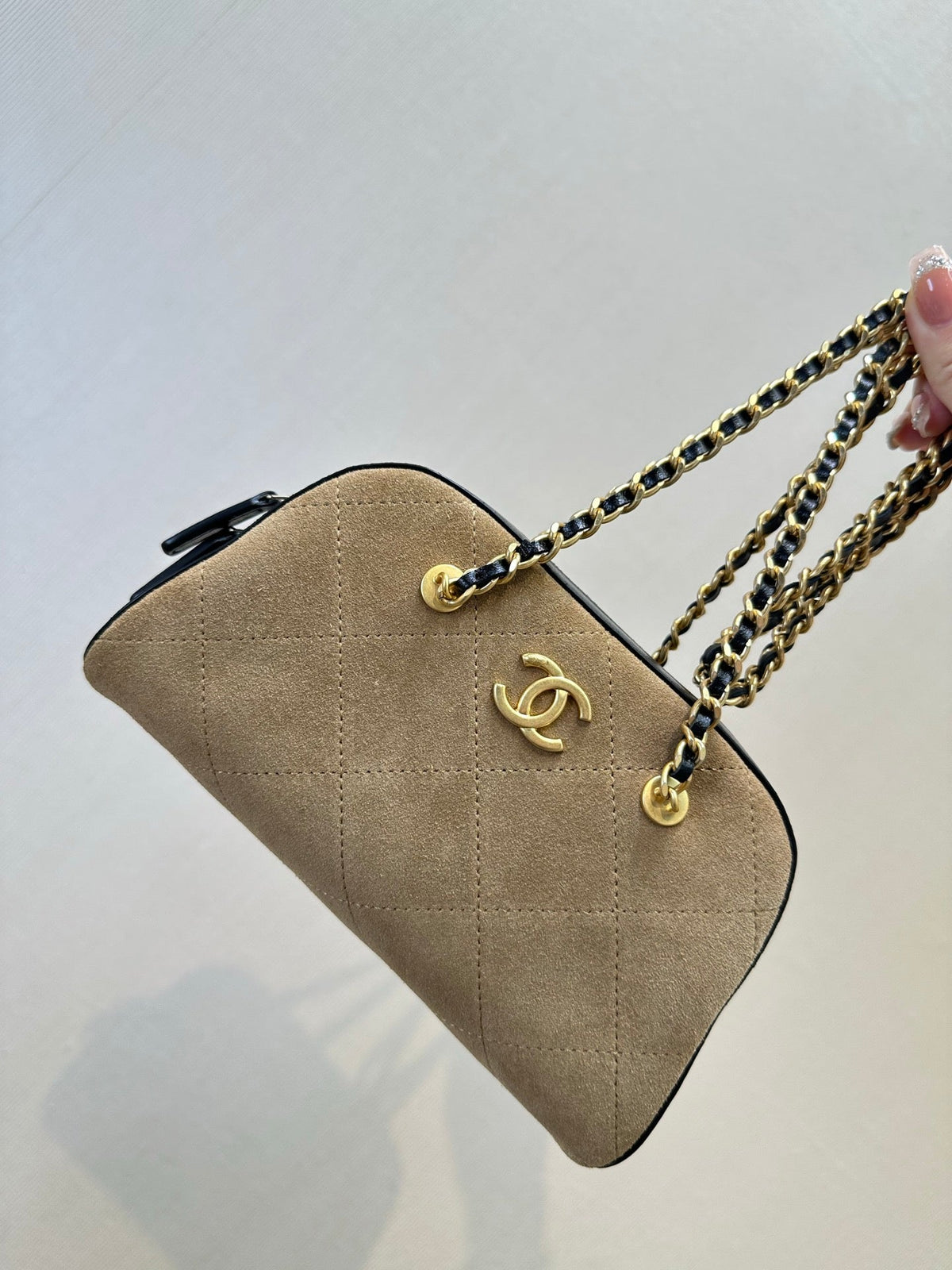 CC Pre-Collection 26s Clutch With Strap Khaki Suede