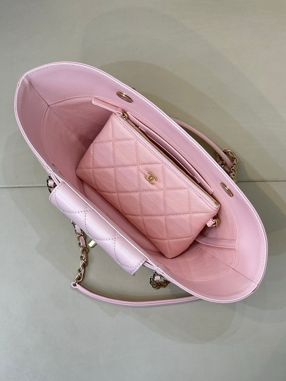 Chanel 2026 Shopping Bag 40cm Beige PInk Straw Lambskin