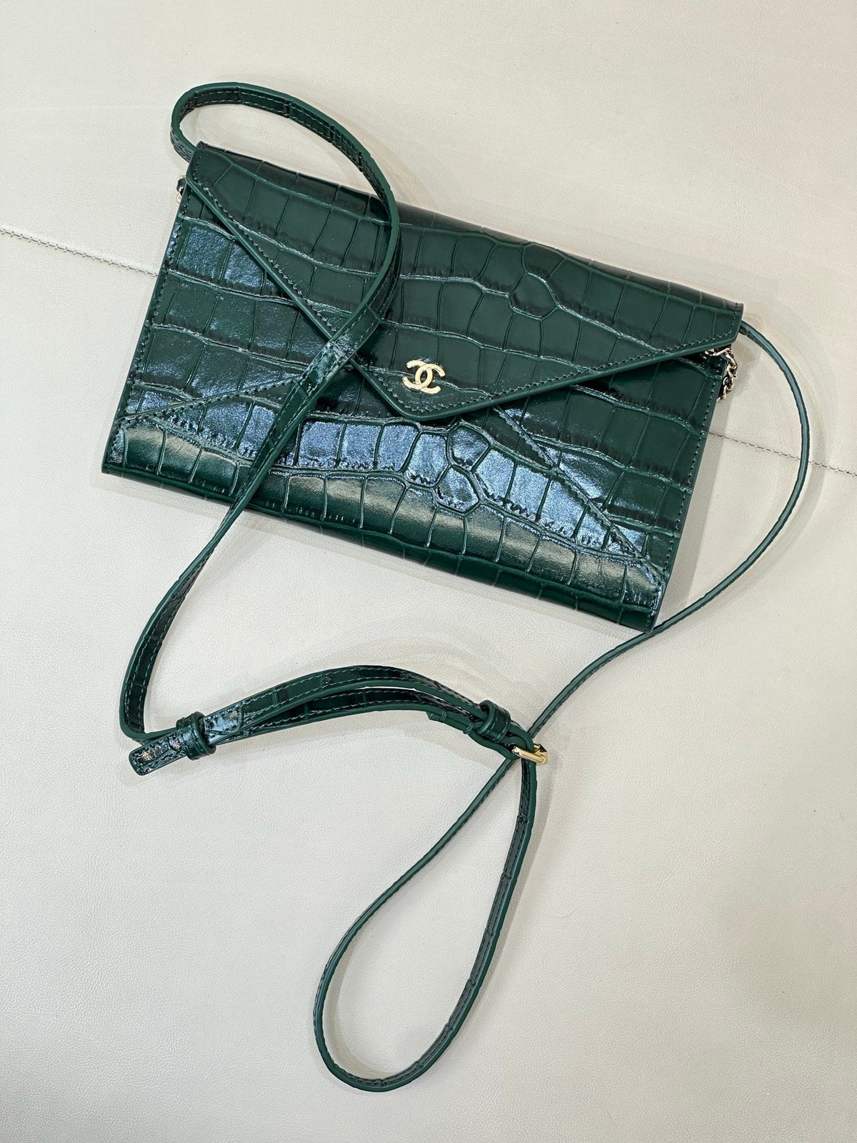 Chanel 26S Clutch With Chain Green Lizard-Embossed Calfskin