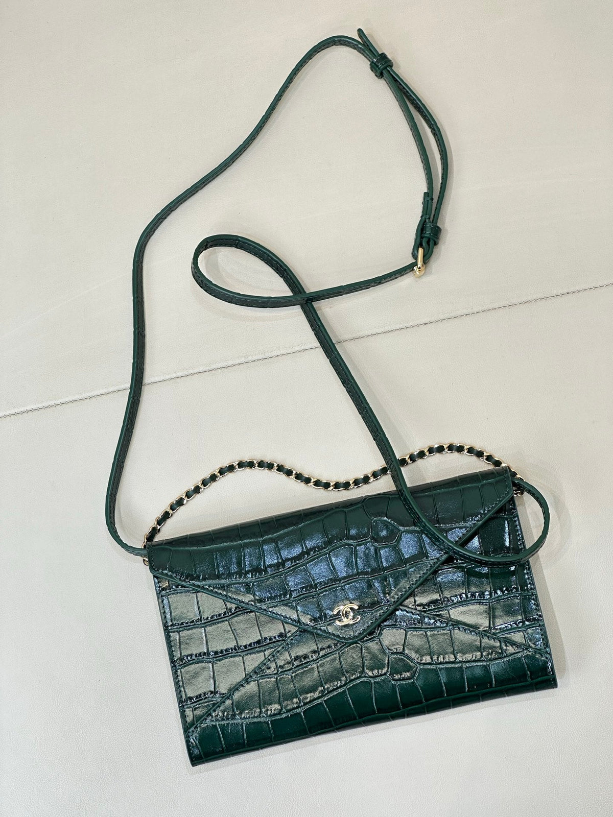 Chanel 26S Clutch With Chain Green Lizard-Embossed Calfskin