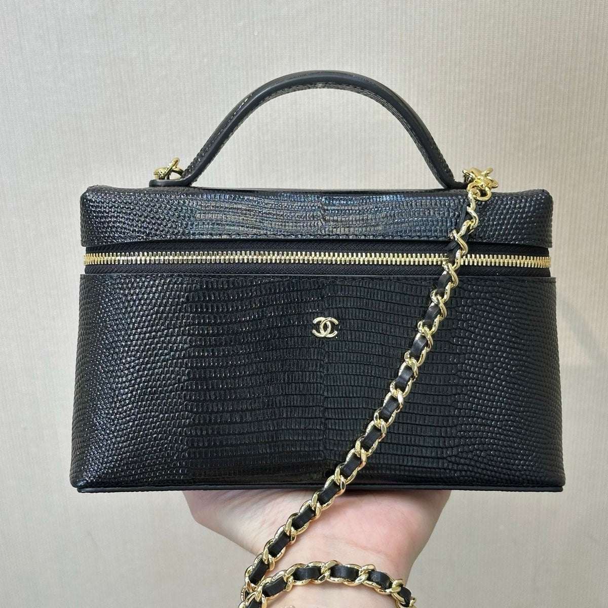 Chanel 2026 Vanity Bag 19.5cm Black Cowhide With Lizard Embossing