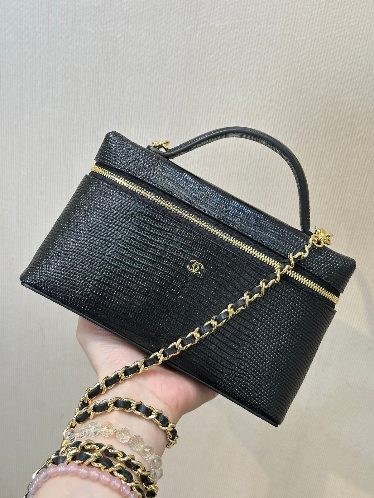 Chanel 2026 Vanity Bag 19.5cm Black Cowhide With Lizard Embossing