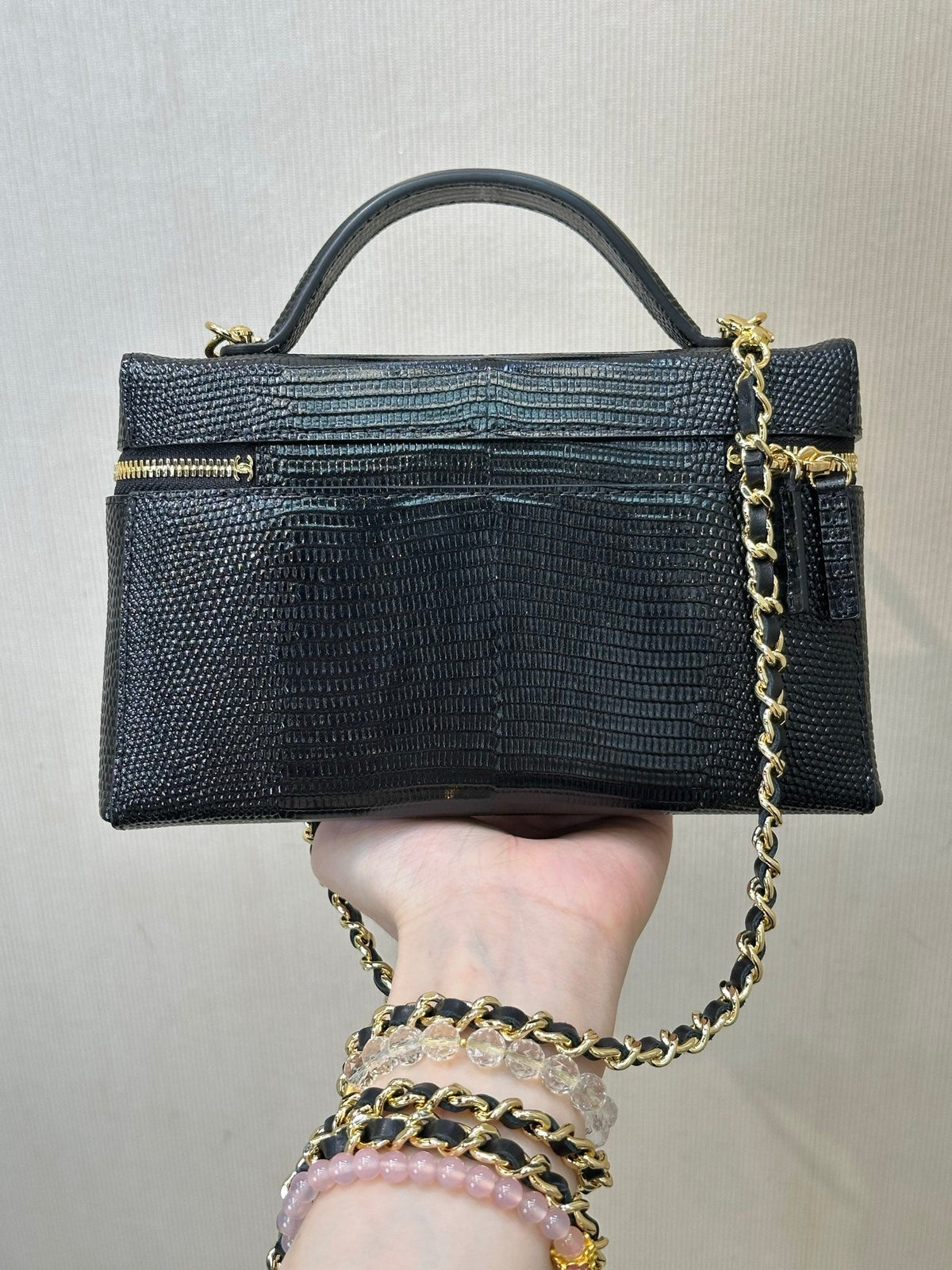 Chanel 2026 Vanity Bag 19.5cm Black Cowhide With Lizard Embossing