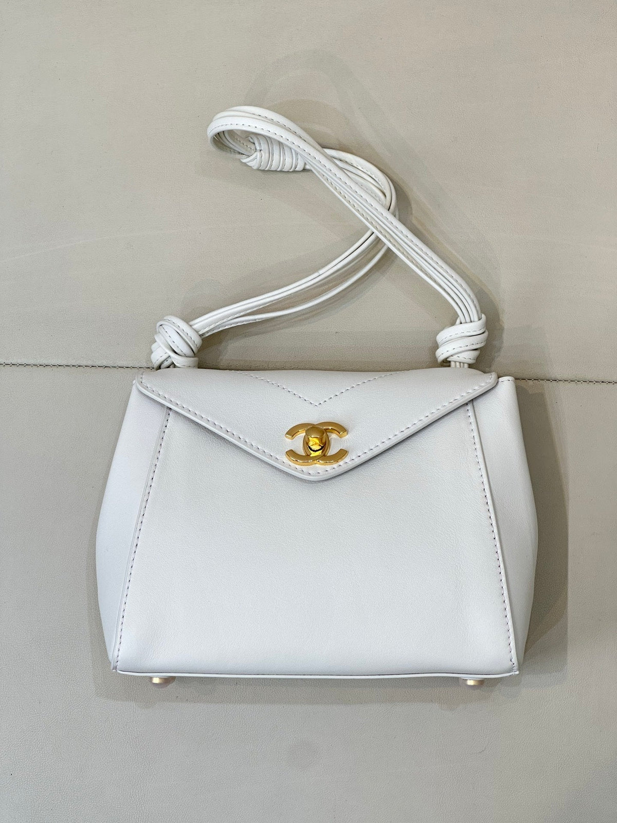 CC 26A Métiers d’Art Envelope Bag White Lambskin