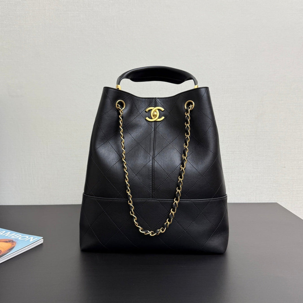 CC 25A Tote Bag 28cm Black Calfskin