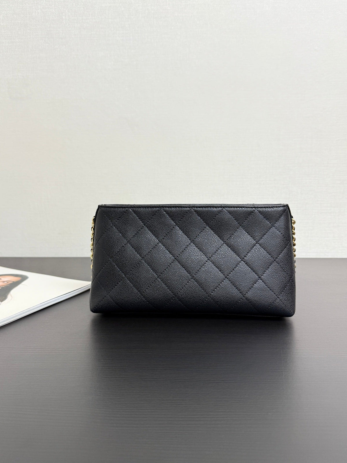 CC 25s Pouch 23cm AP4700 Black Caviar