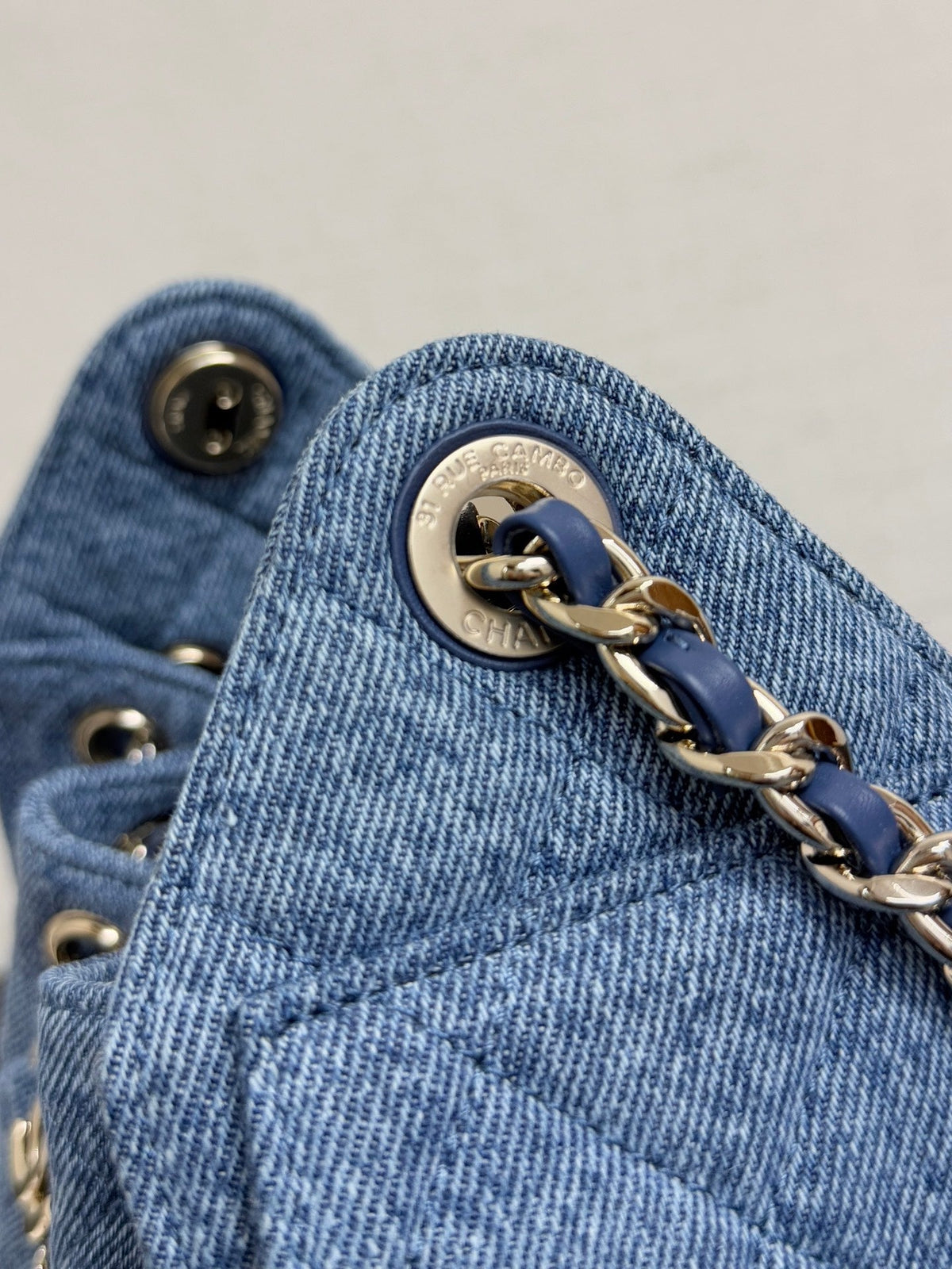 CC 26A Drawstring Bucket Bag 22cm Blue Washed Denim