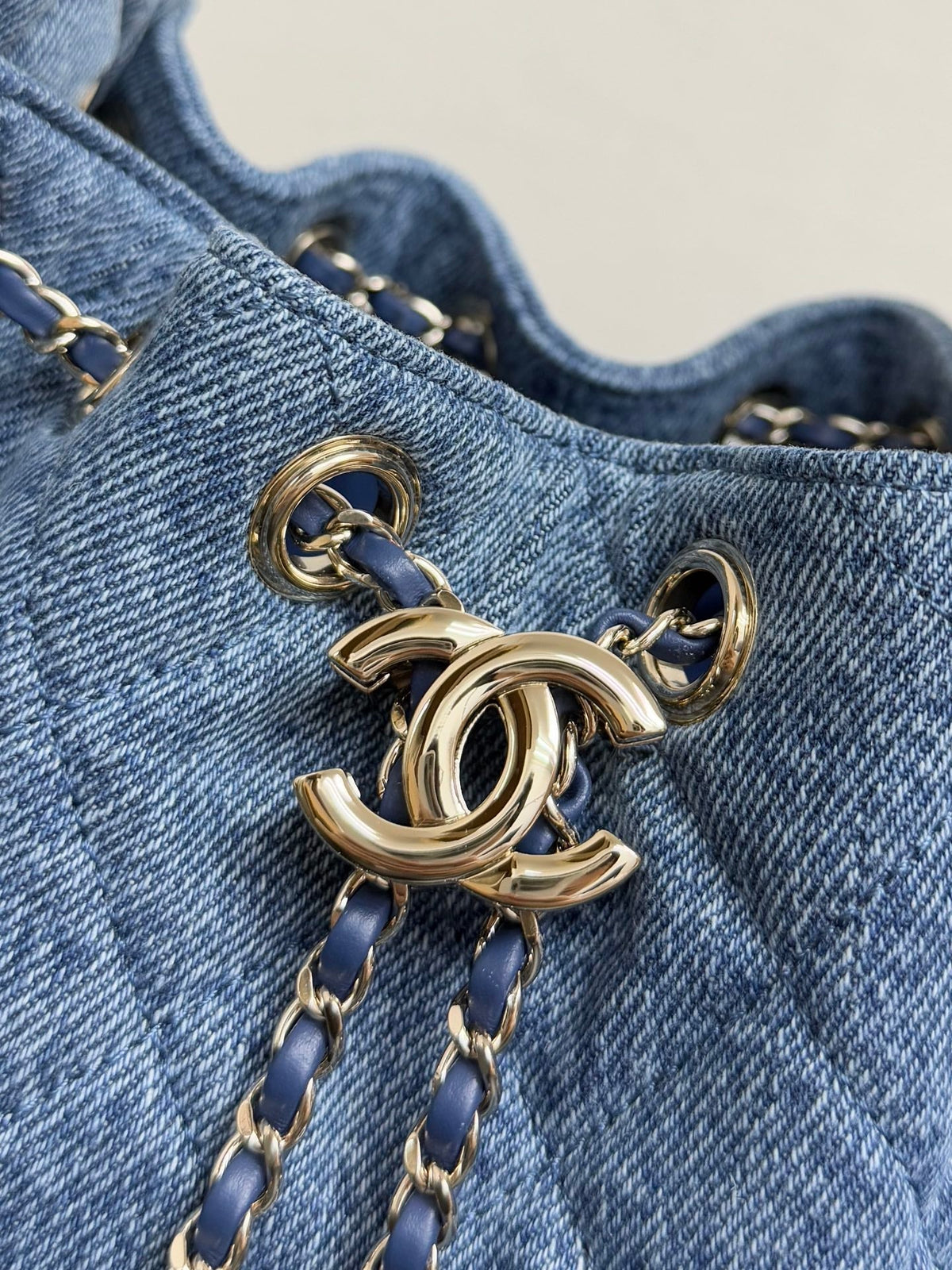 CC 26A Drawstring Bucket Bag 22cm Blue Washed Denim