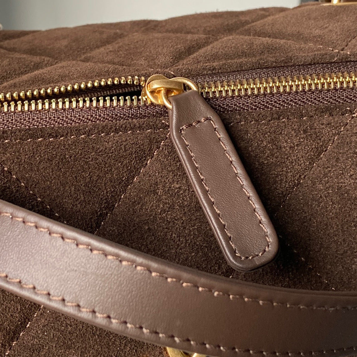 CC AS5792 25K Bowling Bag Brown Suede